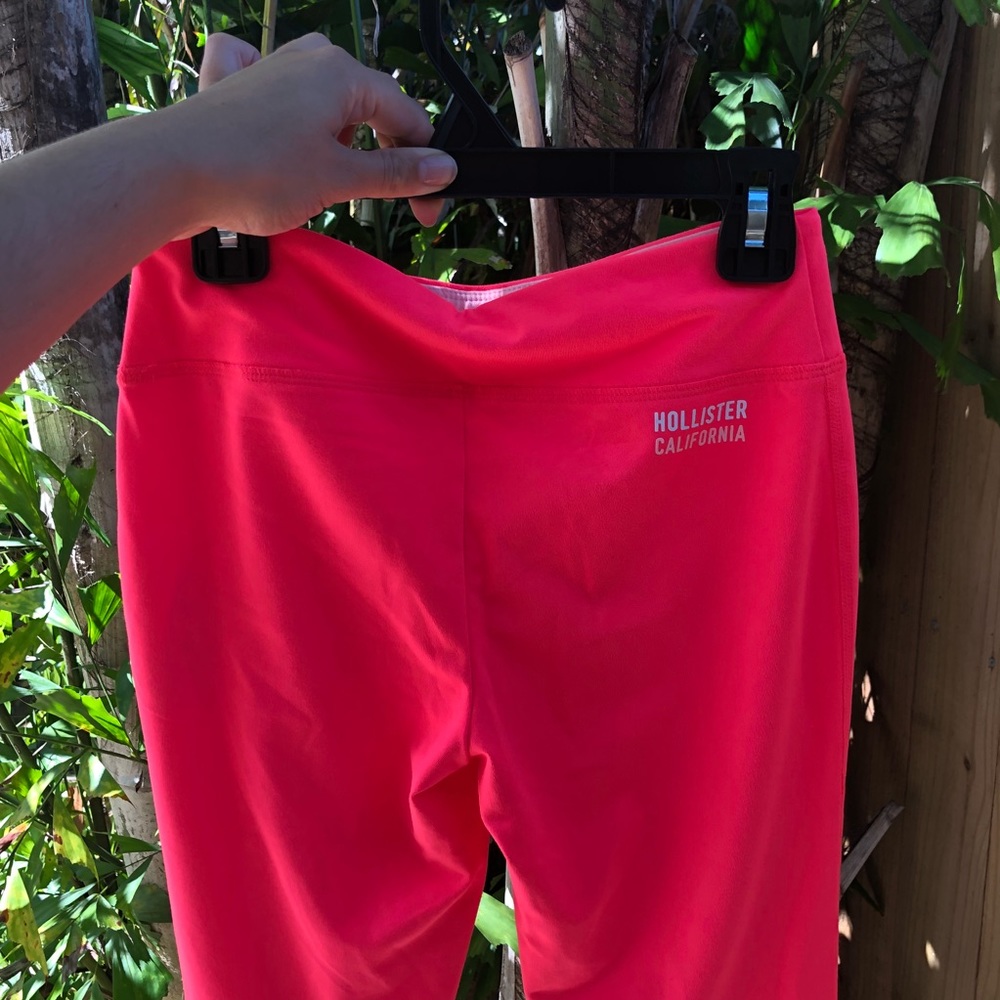 Hollister WorkOut Set - Picture 6 of 7